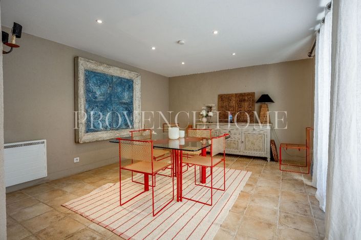Image No.15-3 Bed Property for sale