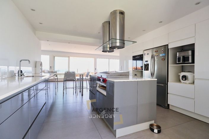 Image No.6-3 Bed Apartment for sale