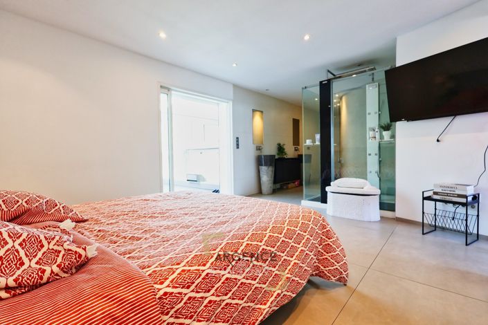 Image No.8-3 Bed Apartment for sale