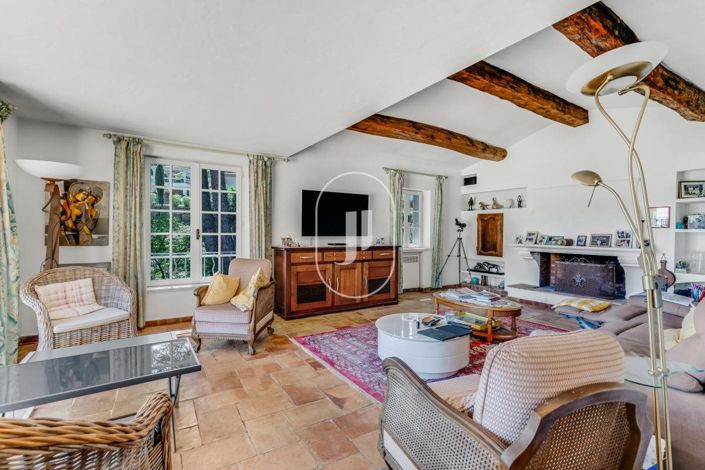 Image No.3-4 Bed House for sale