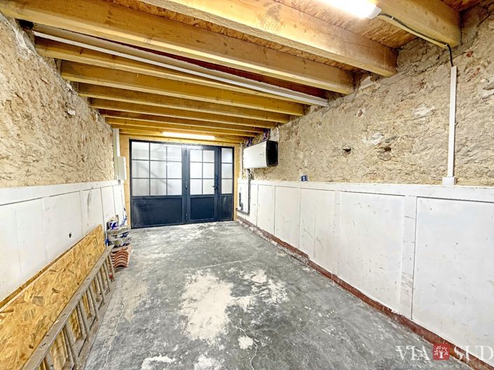 Image No.11-2 Bed House for sale
