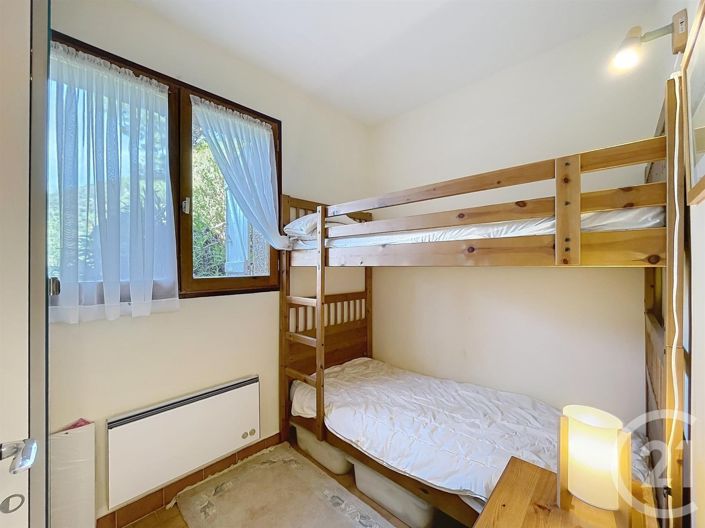 Image No.14-3 Bed Apartment for sale