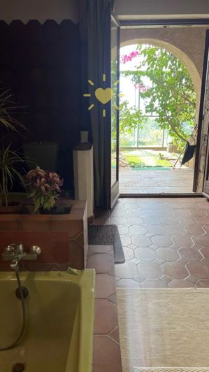 Image No.26-4 Bed House for sale