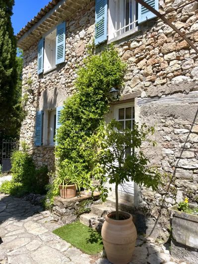 Image No.14-8 Bed House for sale