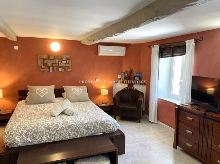 Image No.19-8 Bed House for sale