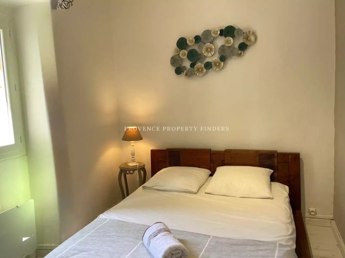 Image No.22-8 Bed House for sale