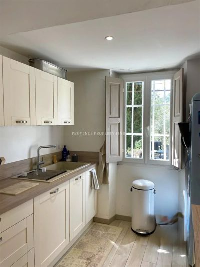 Image No.27-8 Bed House for sale