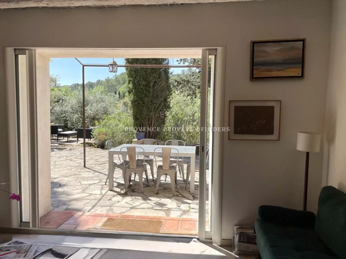 Image No.31-8 Bed House for sale