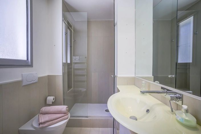 Image No.21-2 Bed Apartment for sale