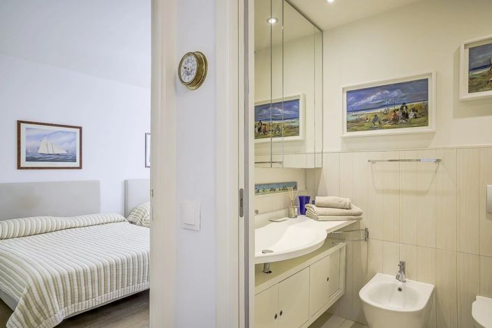 Image No.22-2 Bed Apartment for sale