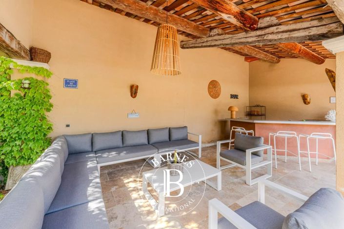 Image No.19-5 Bed House for sale