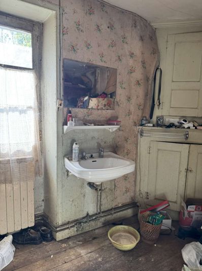 Image No.17-8 Bed House for sale
