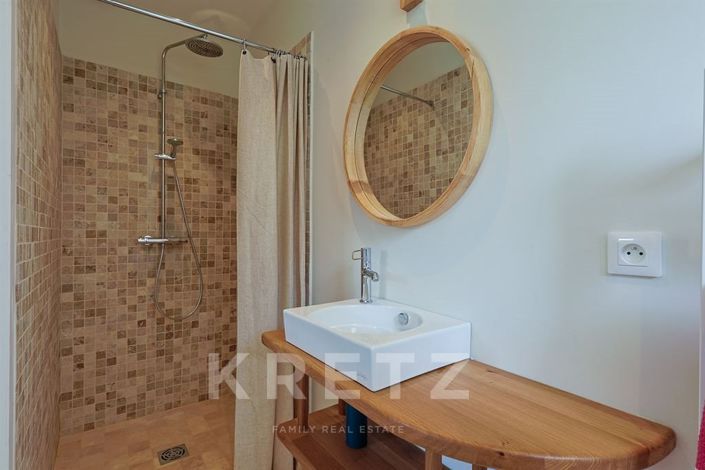 Image No.19-4 Bed House for sale