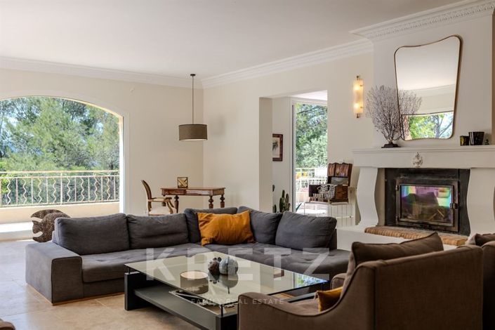 Image No.7-4 Bed House for sale