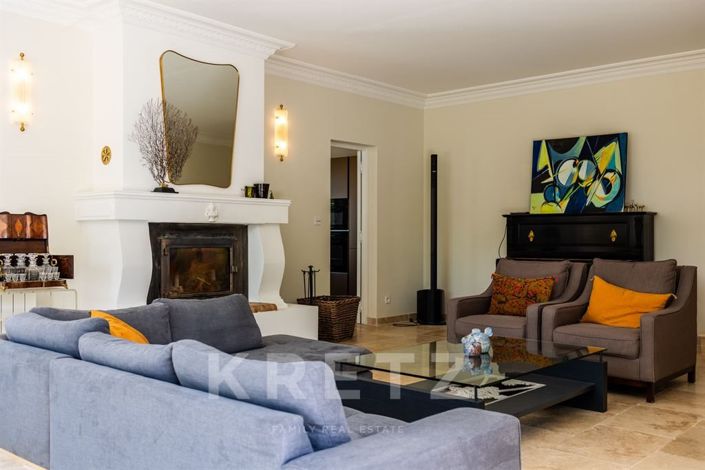 Image No.8-4 Bed House for sale