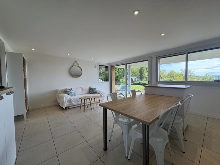Image No.15-3 Bed House for sale