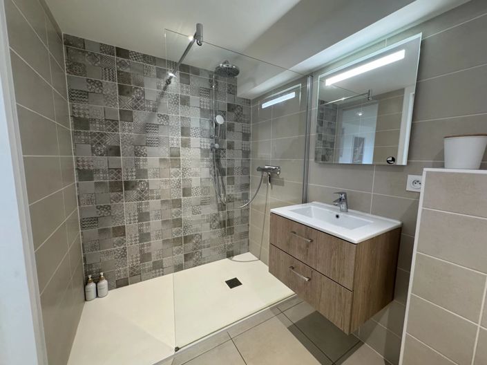 Image No.17-3 Bed House for sale