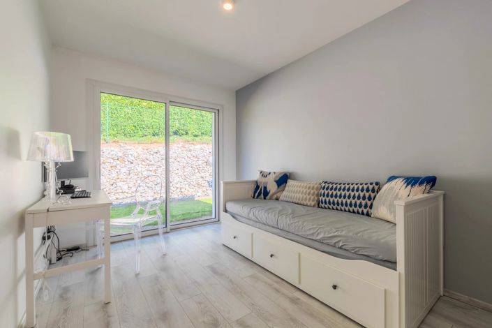 Image No.25-3 Bed House for sale