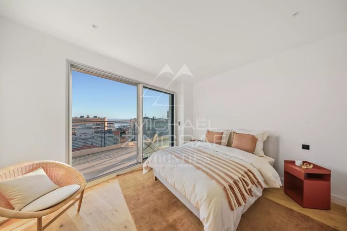 Image No.13-2 Bed House for sale