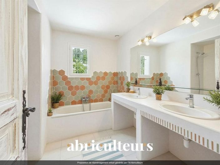 Image No.15-4 Bed House for sale