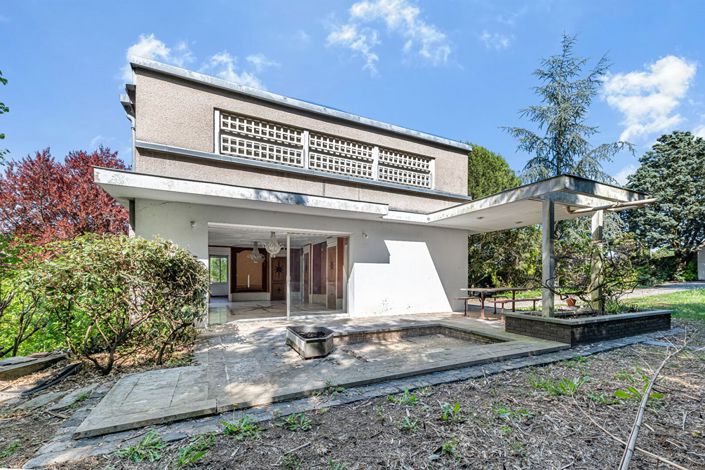 Image No.5-5 Bed Property for sale