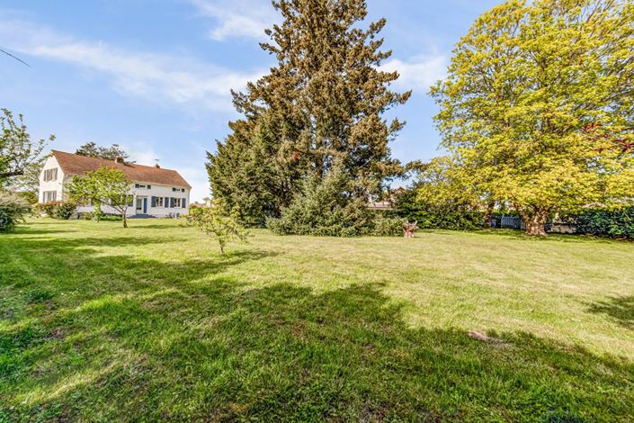 Image No.18-5 Bed House for sale
