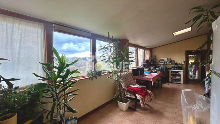Image No.3-5 Bed House for sale