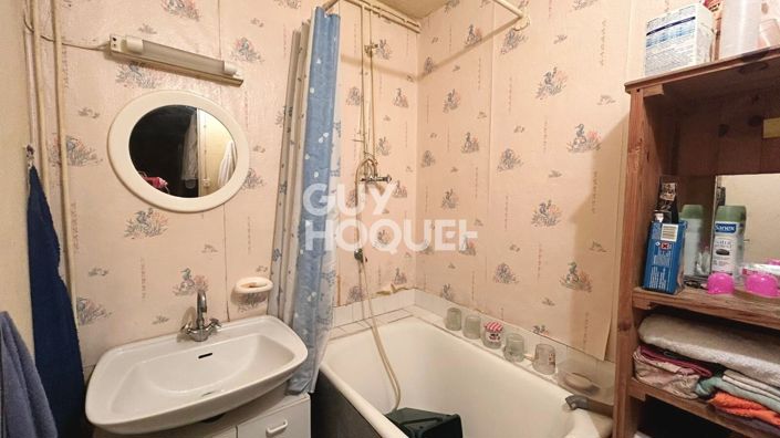 Image No.7-5 Bed House for sale