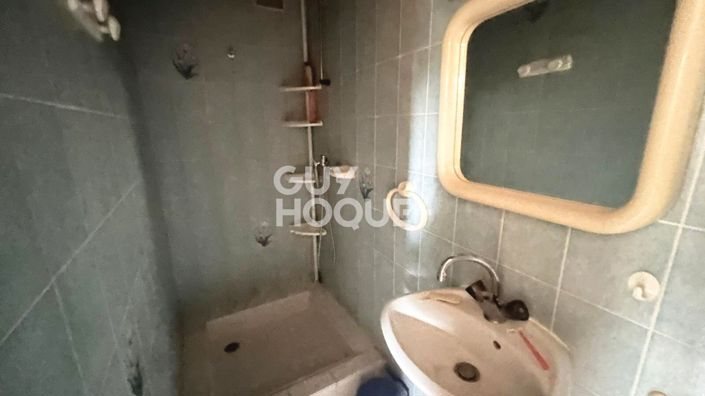 Image No.9-5 Bed House for sale