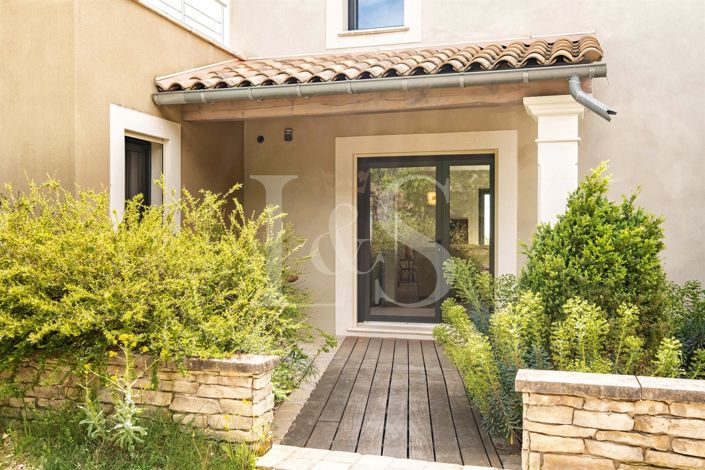 Image No.22-3 Bed House for sale