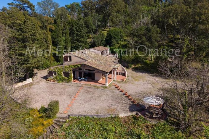 Image No.20-4 Bed House for sale
