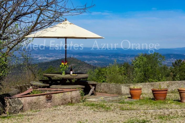 Image No.24-4 Bed House for sale