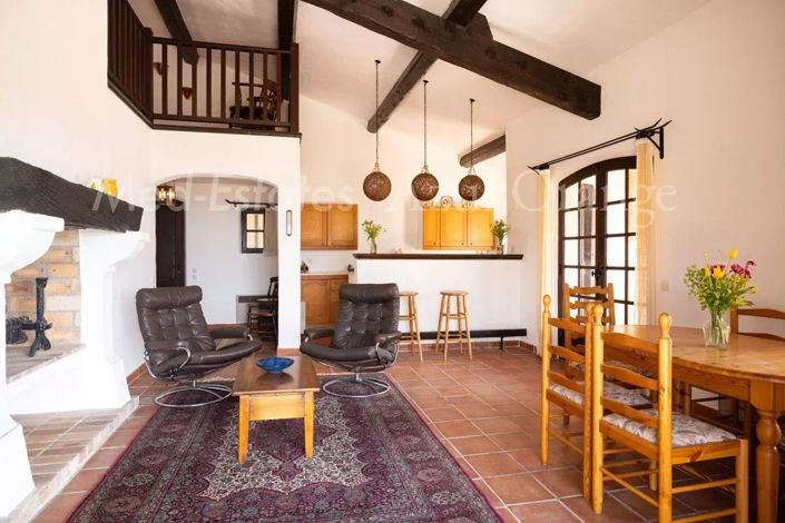 Image No.8-4 Bed House for sale
