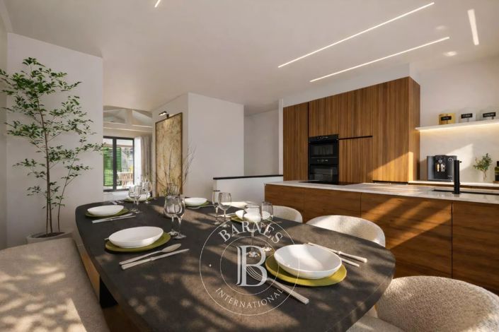 Image No.4-4 Bed House for sale
