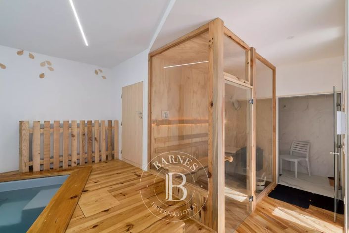 Image No.17-4 Bed House for sale