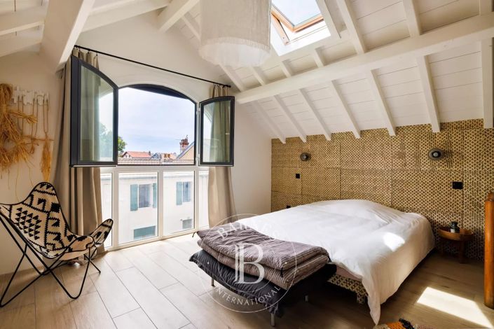 Image No.13-4 Bed House for sale