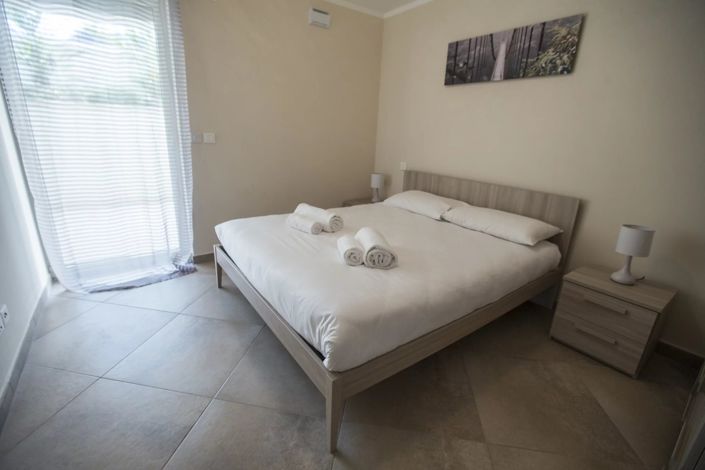 Image No.8-3 Bed Apartment for sale
