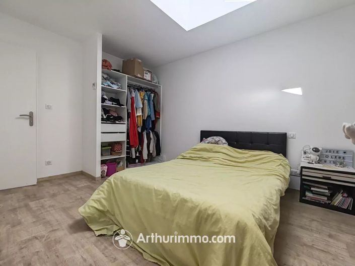 Image No.10-4 Bed House for sale