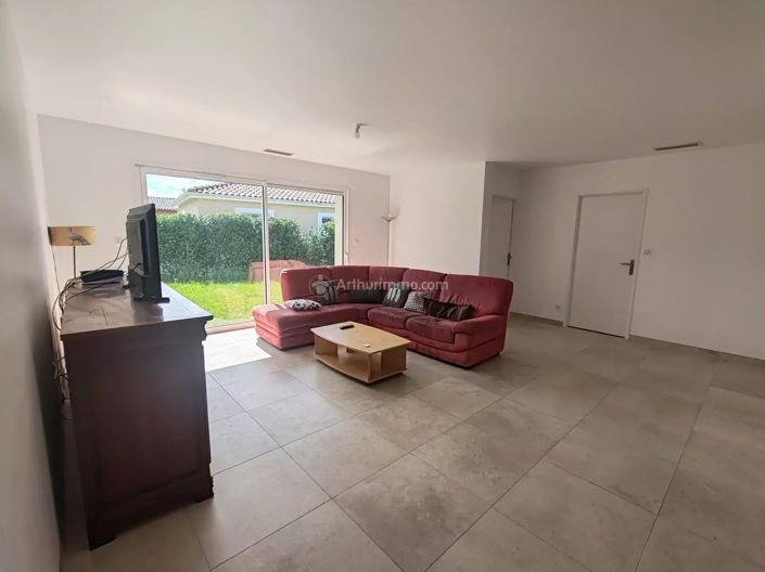 Image No.7-4 Bed House for sale