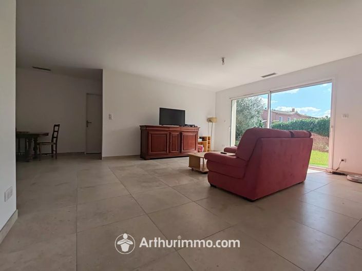 Image No.8-4 Bed House for sale