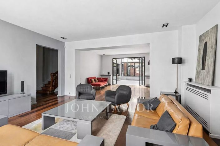 Image No.3-6 Bed House for sale