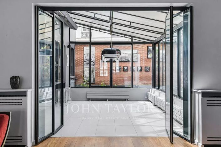 Image No.6-6 Bed House for sale