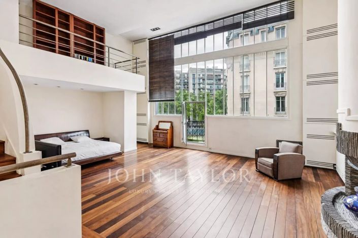Image No.9-6 Bed House for sale