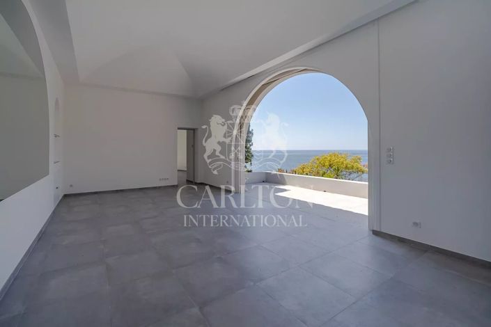 Image No.13-5 Bed House for sale