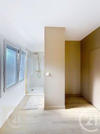 at784whtsmrzv24015