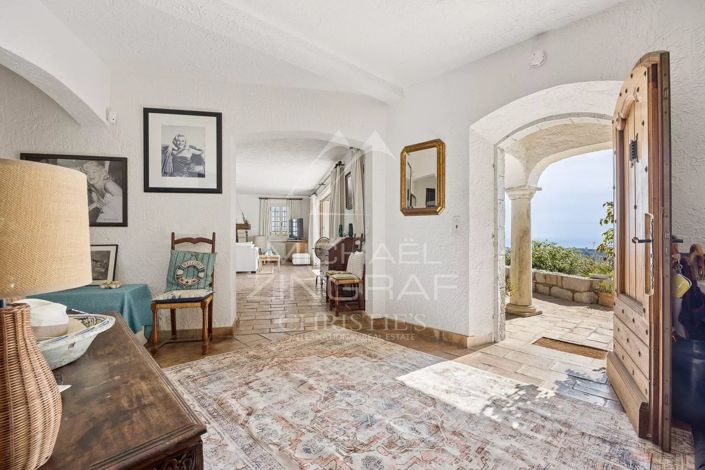 Image No.4-6 Bed House for sale