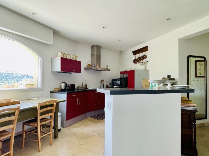 Image No.8-3 Bed House for sale
