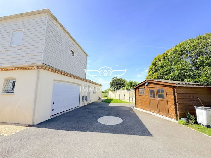 Image No.20-3 Bed House for sale