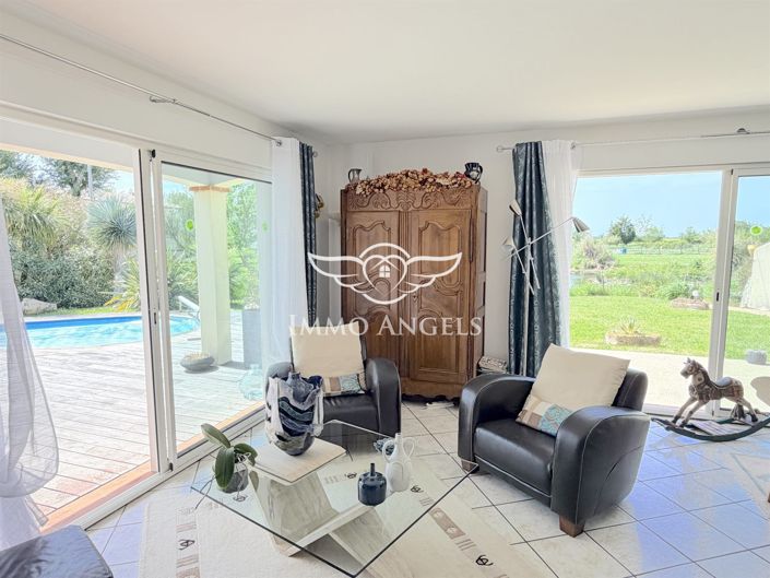 Image No.7-3 Bed House for sale