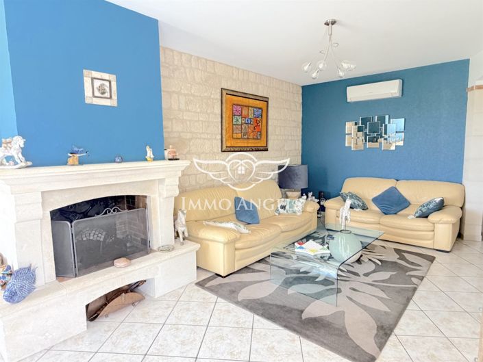 Image No.8-3 Bed House for sale